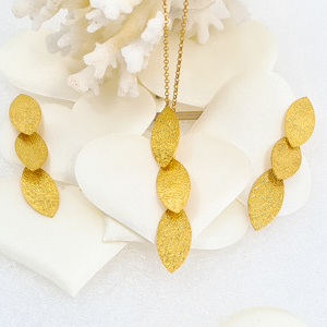 CONJUNTO COLAR E BRINCOS FOLHAS   AFETOS   EM PRATA LEI 925