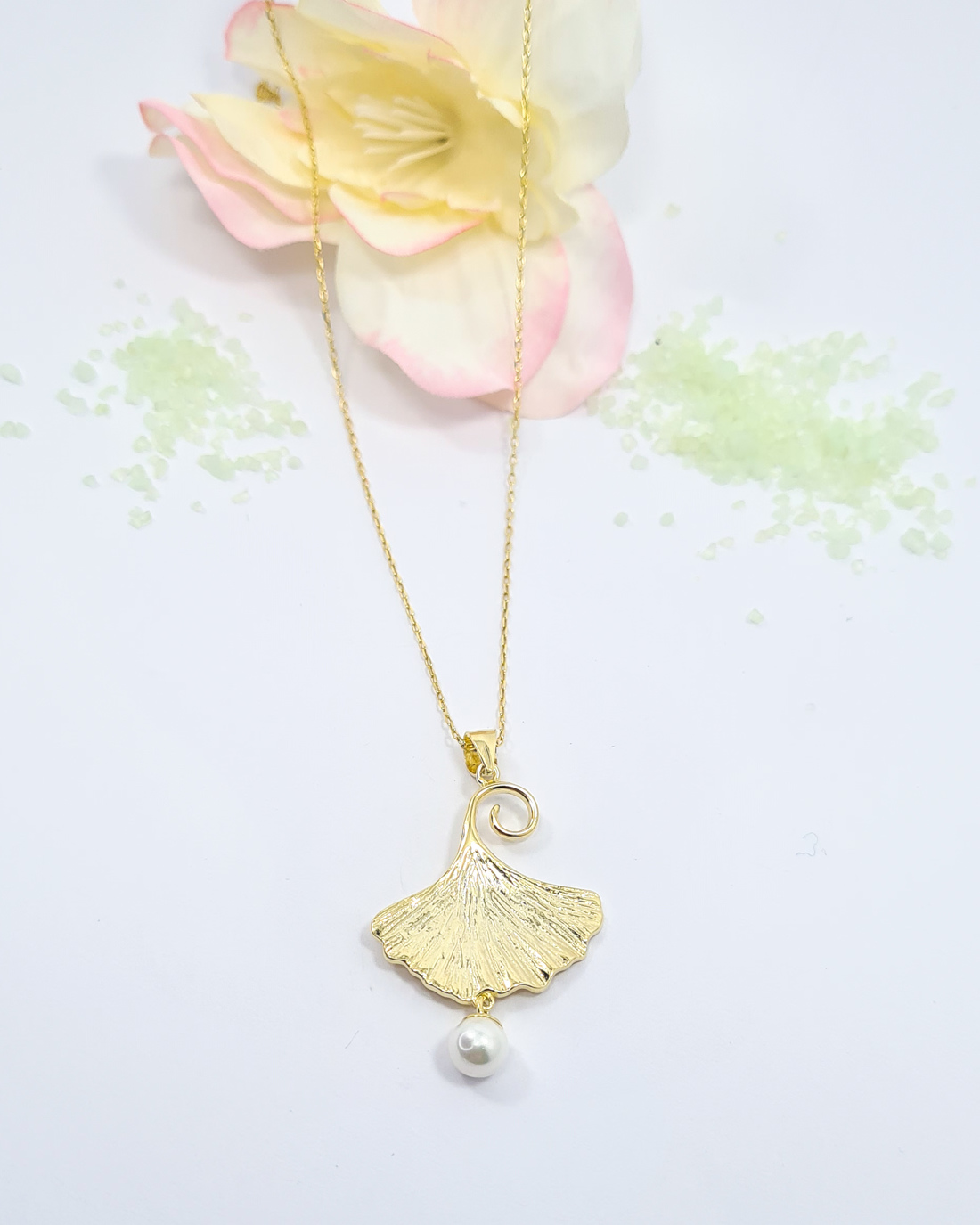 COLAR  5004954   GINGKO BILOBA COM PÉROLA em Prata de Lei 925 DBRUNI