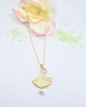 COLAR  5004954   GINGKO BILOBA COM PÉROLA em Prata de Lei 925 DBRUNI