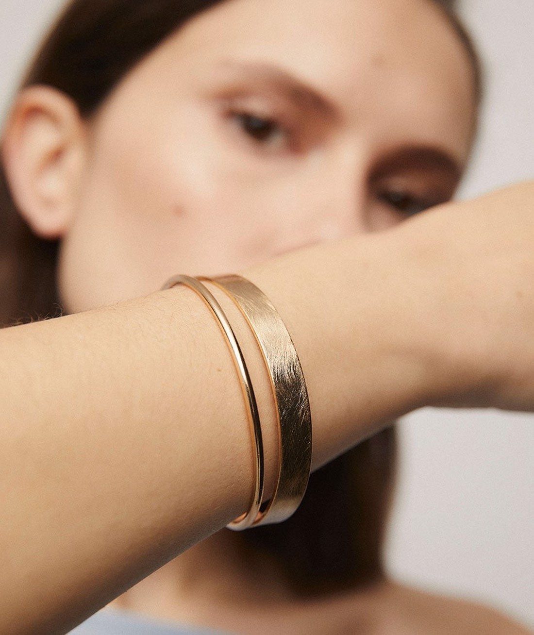 PULSEIRA BRONZE ESCRAVA HARU PLAQUEADA A OURO 18K  X97641 VIDAL